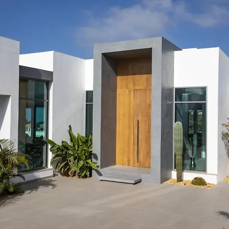 Belvilla By Oyo Christal Villa Costa Adeje (Tenerife)