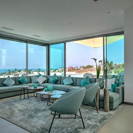 Christal Pool & Sea View Vila